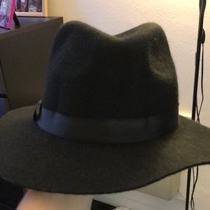 Black felt hat